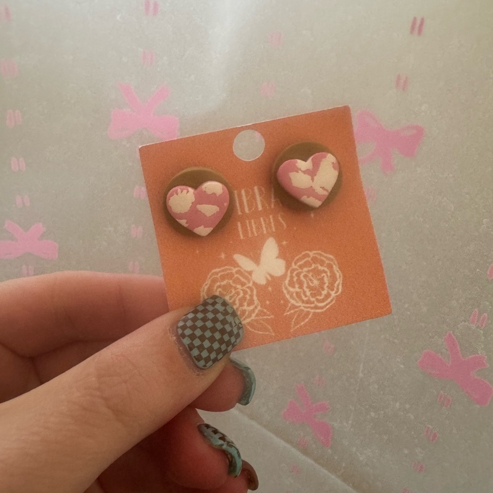 (Choose One) Heart-Shaped Clay Earrings - Picture 3 of 5